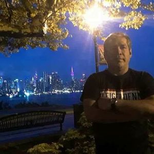 Meet your Posher, Fredhy